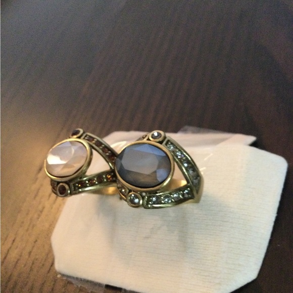 2 Heidi Daus rings size 7. Each ring 38.00 or both for 70.00 - Picture 2 of 2